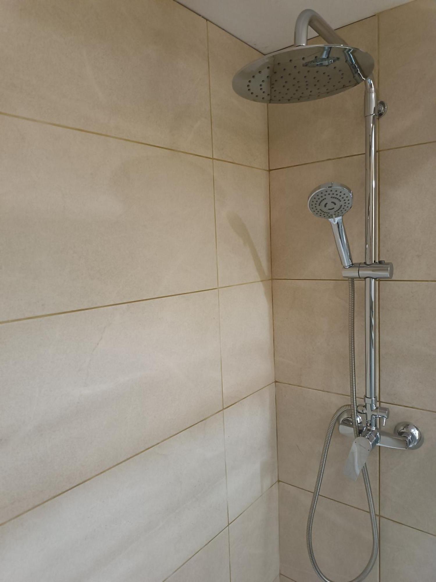 Duplex Con Piscina En Rubi Leilighet Eksteriør bilde
